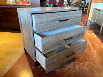 Minimalist Gray Washed Compact 3-Drawer Dresser