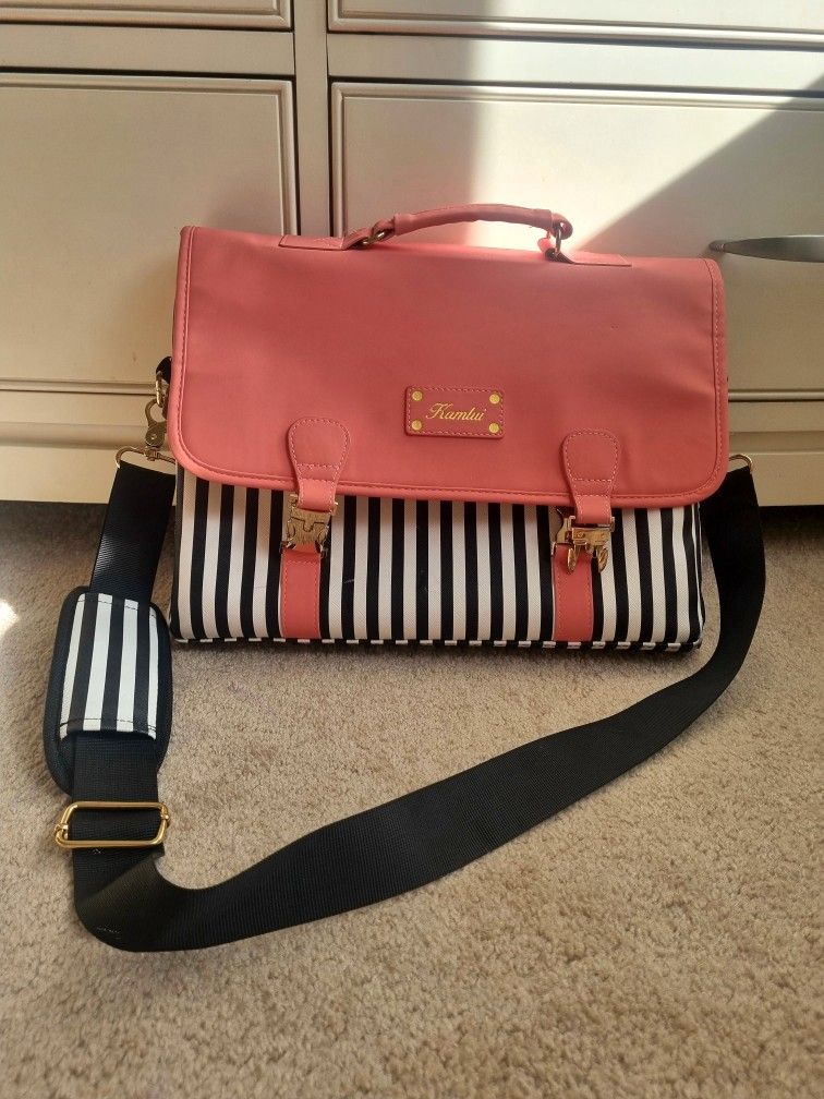 Kamlui pink and striped laptop bag