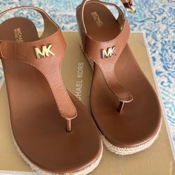 Original Michael kors sandals size 8