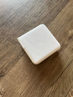 Apple 70w Power Adapter