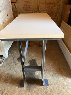 Utility Table