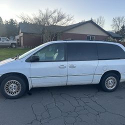 1998  Dodge Town And Country