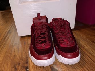 Red velvet filas shoes for women