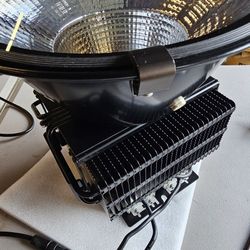 Spectrum King 440w LED Indoor Grow Light 110v