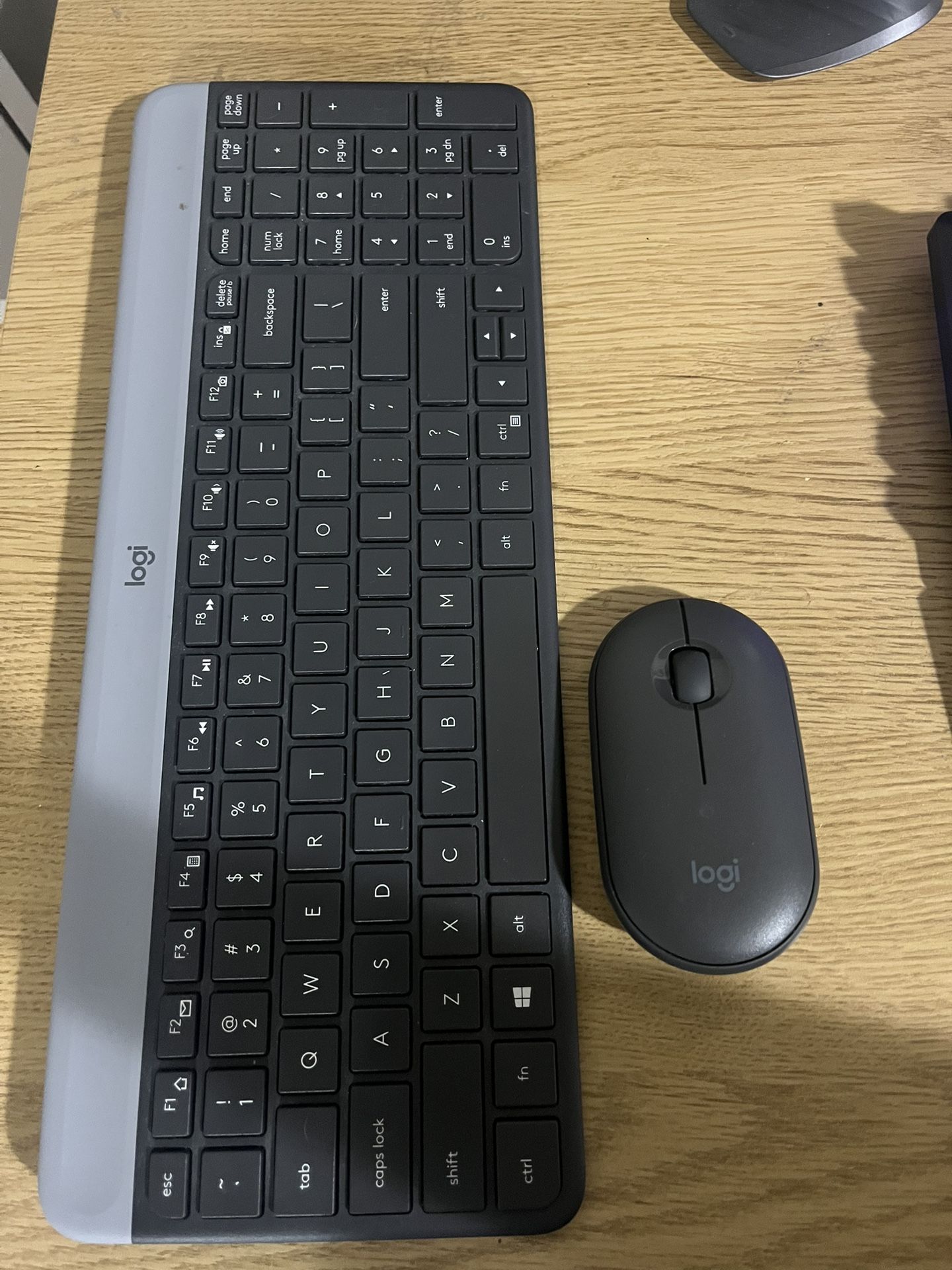 Logitech Mk470 Wireless Keyboard And Mouse