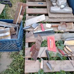 Miscellaneous Trowels And Floats For Concrete Work 