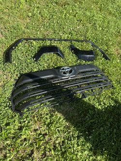 Tundra Car Grille