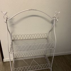 Home Goods Metal Floor Shelve
