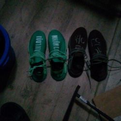 Very Close To Being Brand New Size13 adidas 