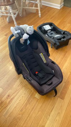 Evenflo car seat for car and stroller. Car insert included.