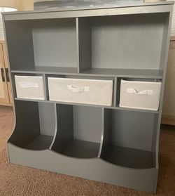 Gray toy storage organizer with 3 basket