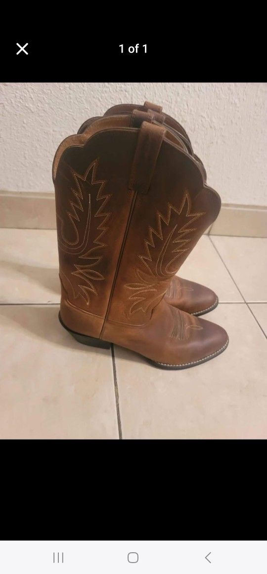 Boot Barn Boots Women's Size 9.5