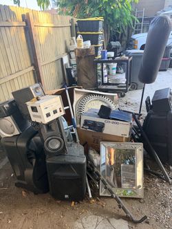 Speakers and working equipment