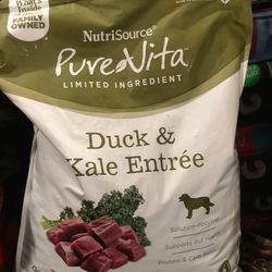 Pet Dog Food Limited Ingredients Duck Kale Entree 25 lbs Damage bag