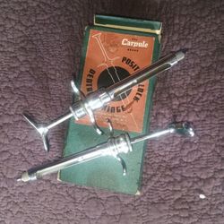 Dentist Suringes Vintage