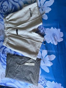 Essentials short