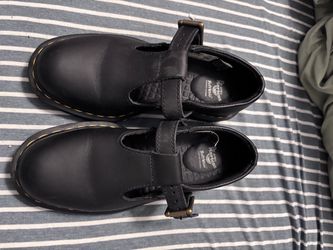 Doc martins women’s size 7