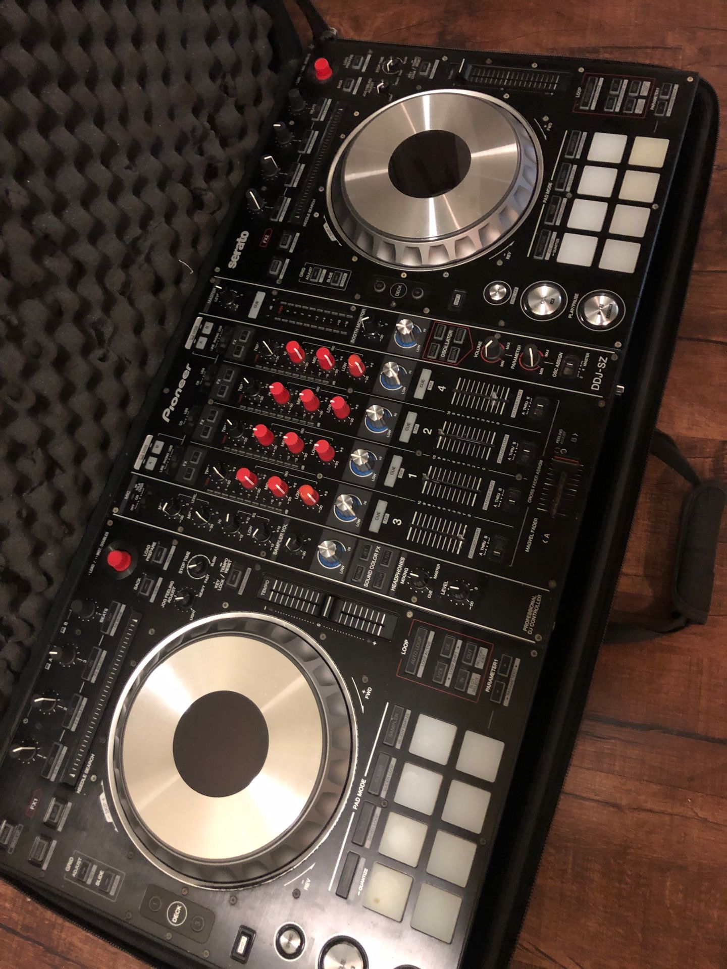 PIONEER DDJ-SZ CONTROLLER