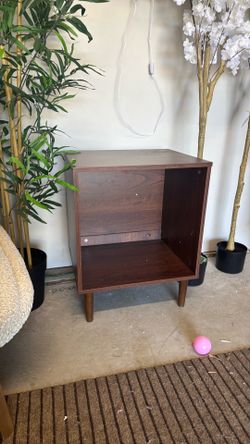 Open end table