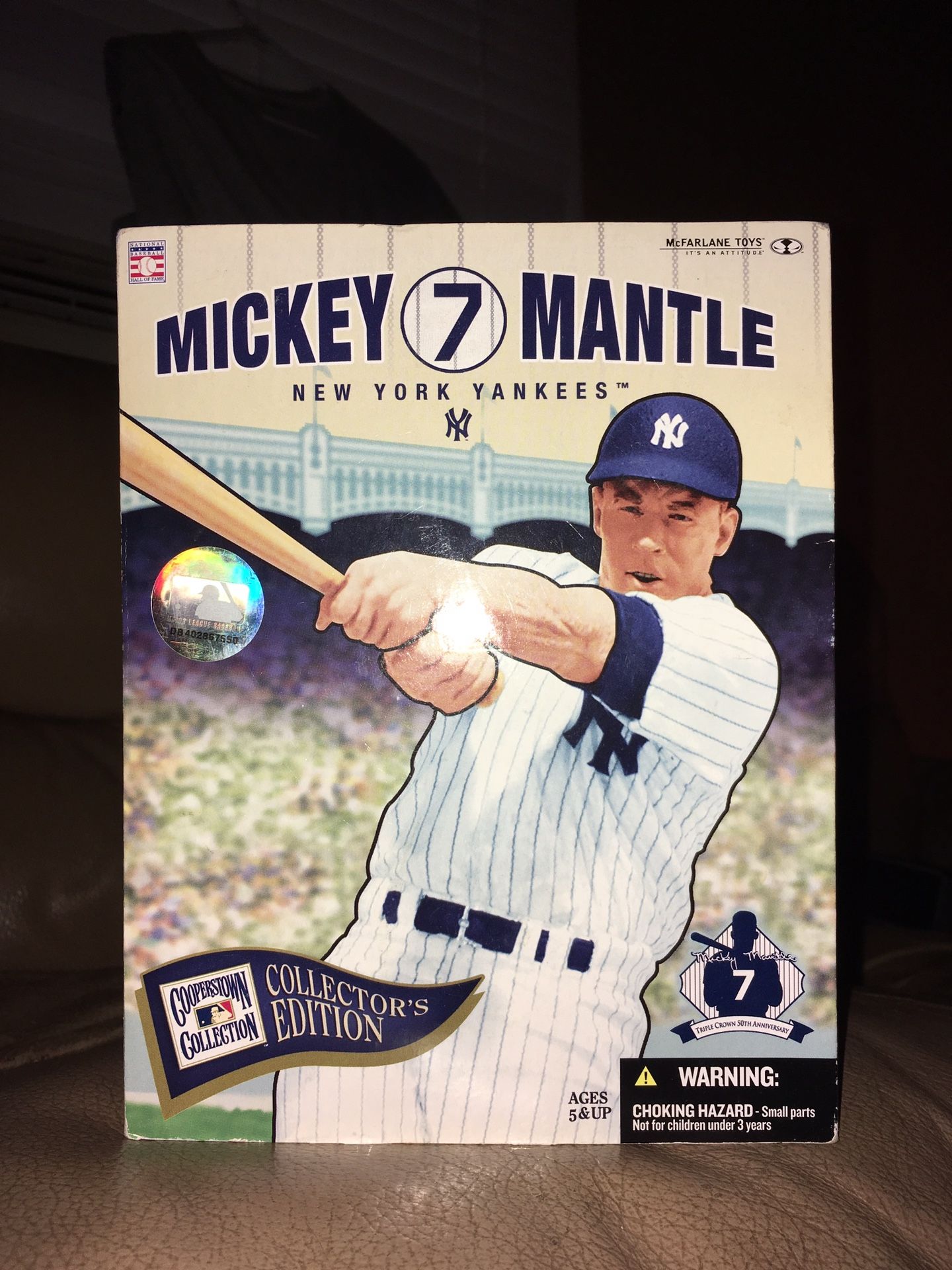 Collectible Mickey Mantle Centerfield - NO 7 figurine