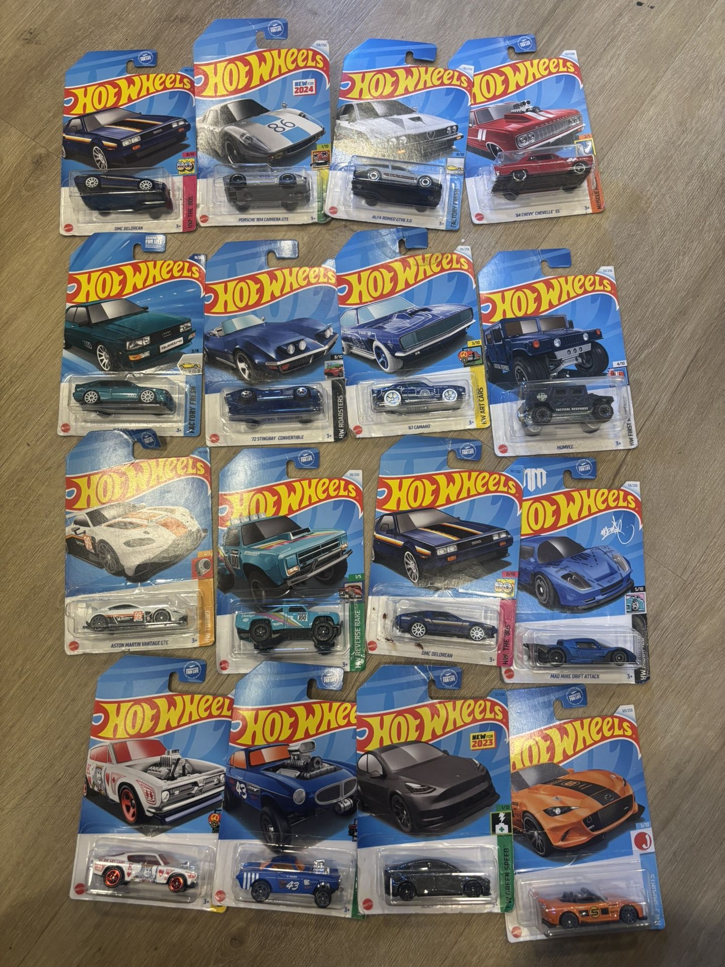 HOTWHEELS x16 all for 20