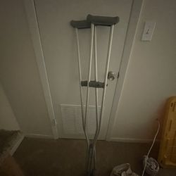 Adult Crutches