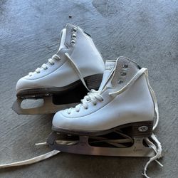 Ice skates size 12.5 juniors