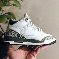Air Jordan 3 White Cement sz 4Y