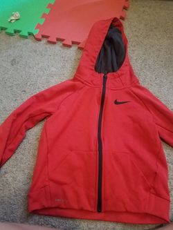 Boys nike sweater. Size 6