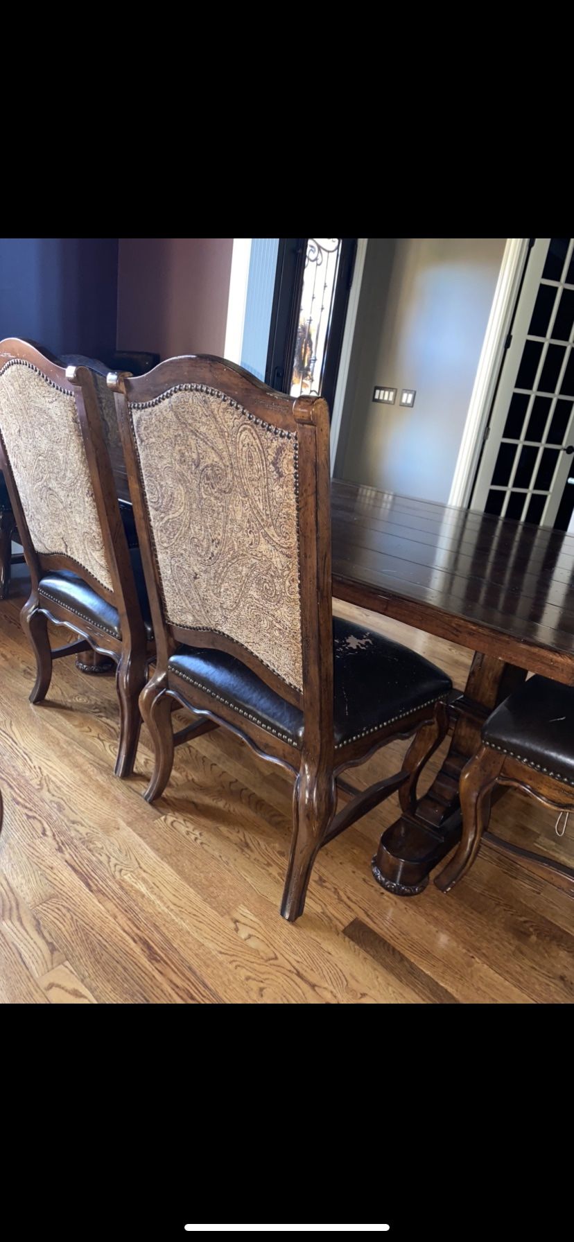 American Signature Dining Room Table Set