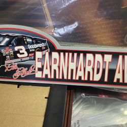 Earnhardt Ave Sign 