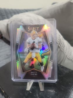 Brett Favre select die-cut silver prizm premier level football card