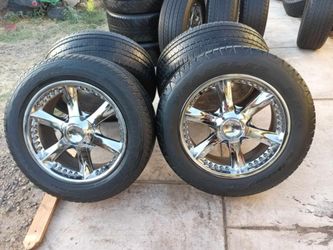 GIOVANNA RIMS 275/55R20...6.  LUGS ...BOLT PATTERS 6X5.5