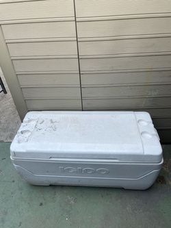 Igloo ice chest