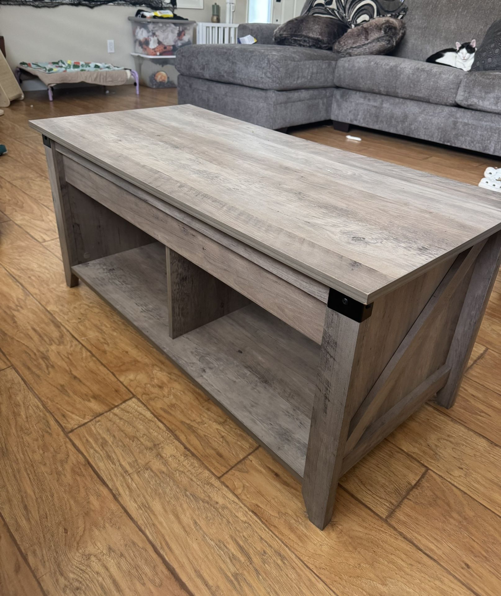 Coffee Table With Lift Up