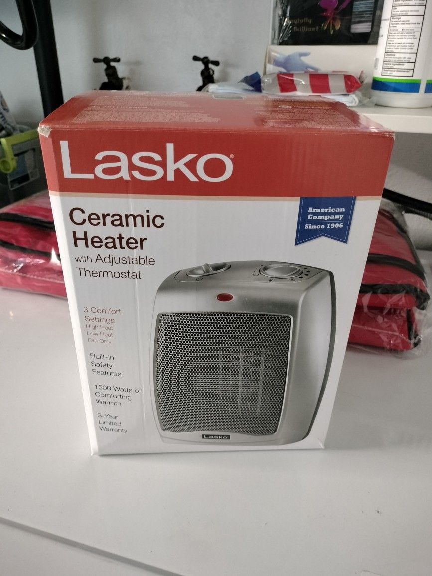 Lasko 9" 1500W Electric Ceramic Space Heater with Adjustable Thermostat