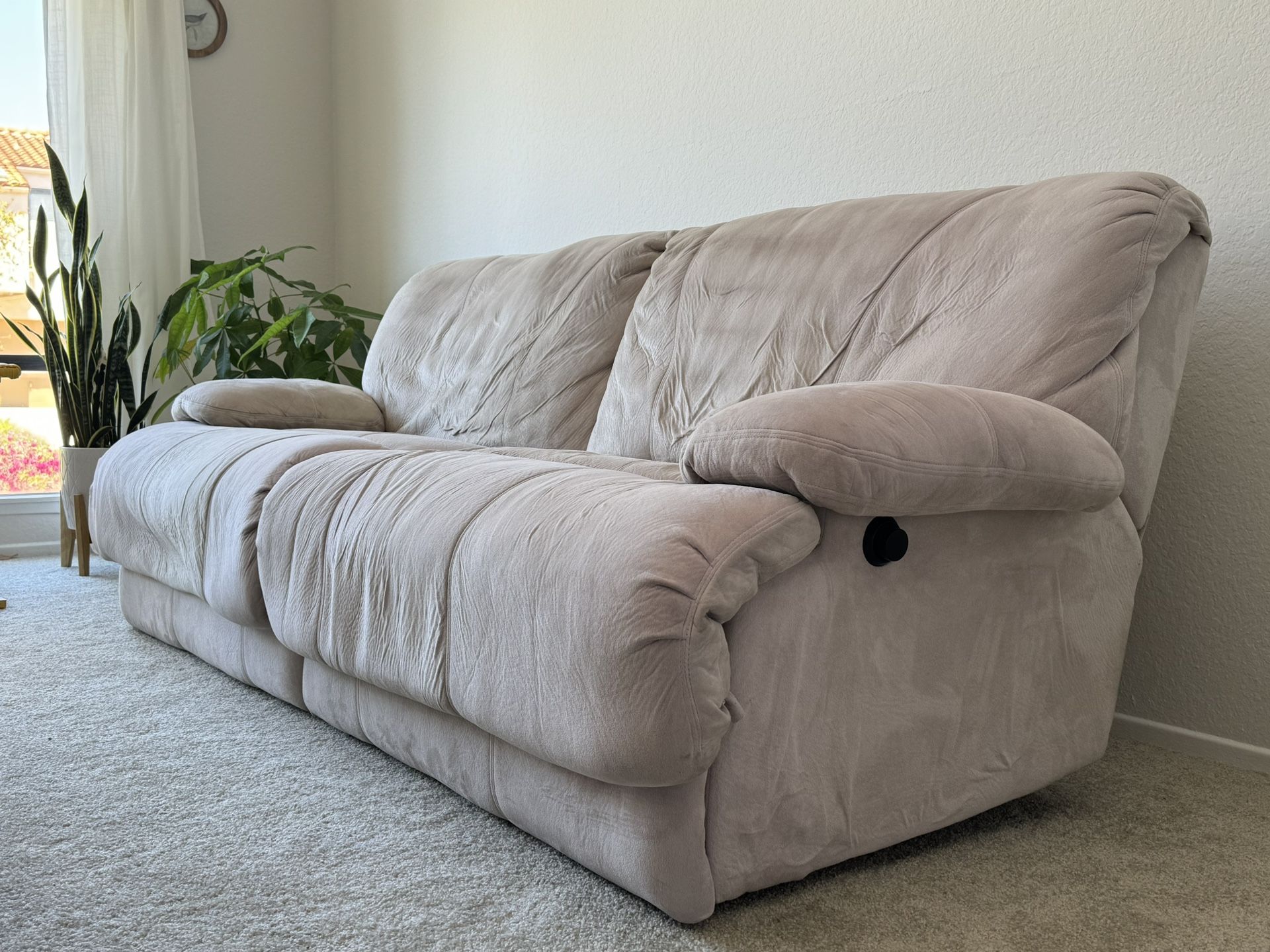 Reclining Sofa