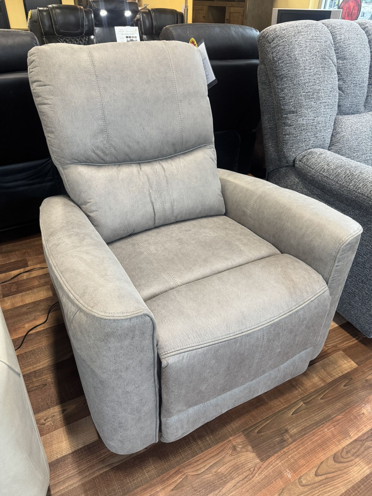 Gray Quinlan Recliner 