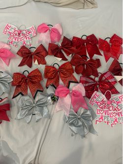 Cheer bows