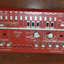 Behringer TD-3R Analog Bass line synth