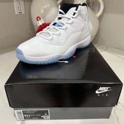 JORDAN 11 RETRO