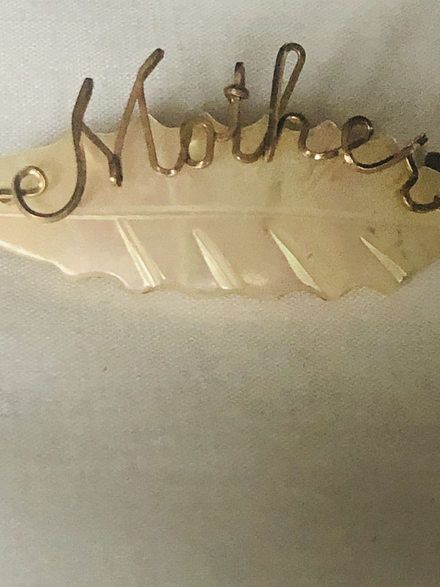 Antique pearlized MOTHER brooch Pin mother of Pearl
