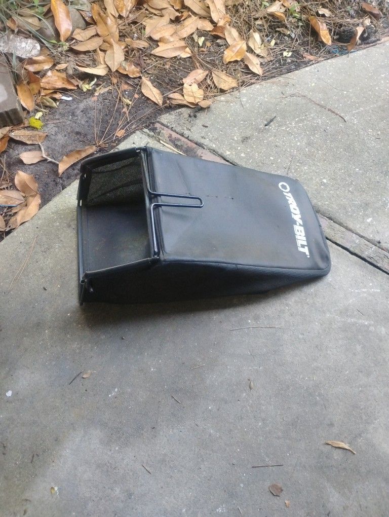 Troy bilt lawn mower bagger grass catcher attachment only model (contact info removed)2a