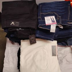 20 Pair Lady's Jeans, Several New With Tags Size 14