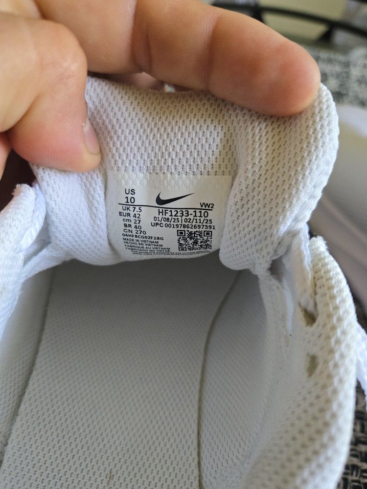 Nike Air Max Color White Size 10