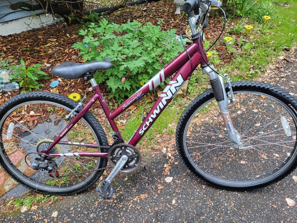 Woman's 26 Inch Schwinn Sidewinder