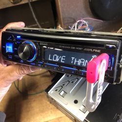 Alpine Bluetooth Auxiliary USB Cd Car Stereo Head Unit 