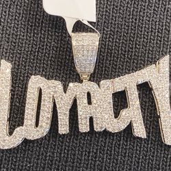 10K SOLID YELLOW GOLD 1.25 CARAT REAL DIAMOND 1.50 INCHES LOYALTY PENDANT