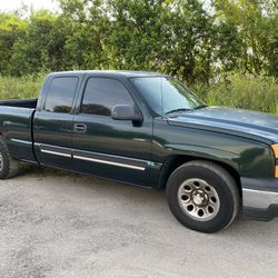 2006 CHEVROLET SILVERADO 1500 4.8L V8 VORTEC WORK TRUCK*ICE COLD AC FL  CLEAN FLORIDA TITLE  CLEAN CARFAX  RUNS STRONG  NO ISSUES  NO CHECK ENGINE LIG