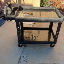 Rubbermaid Black Cart